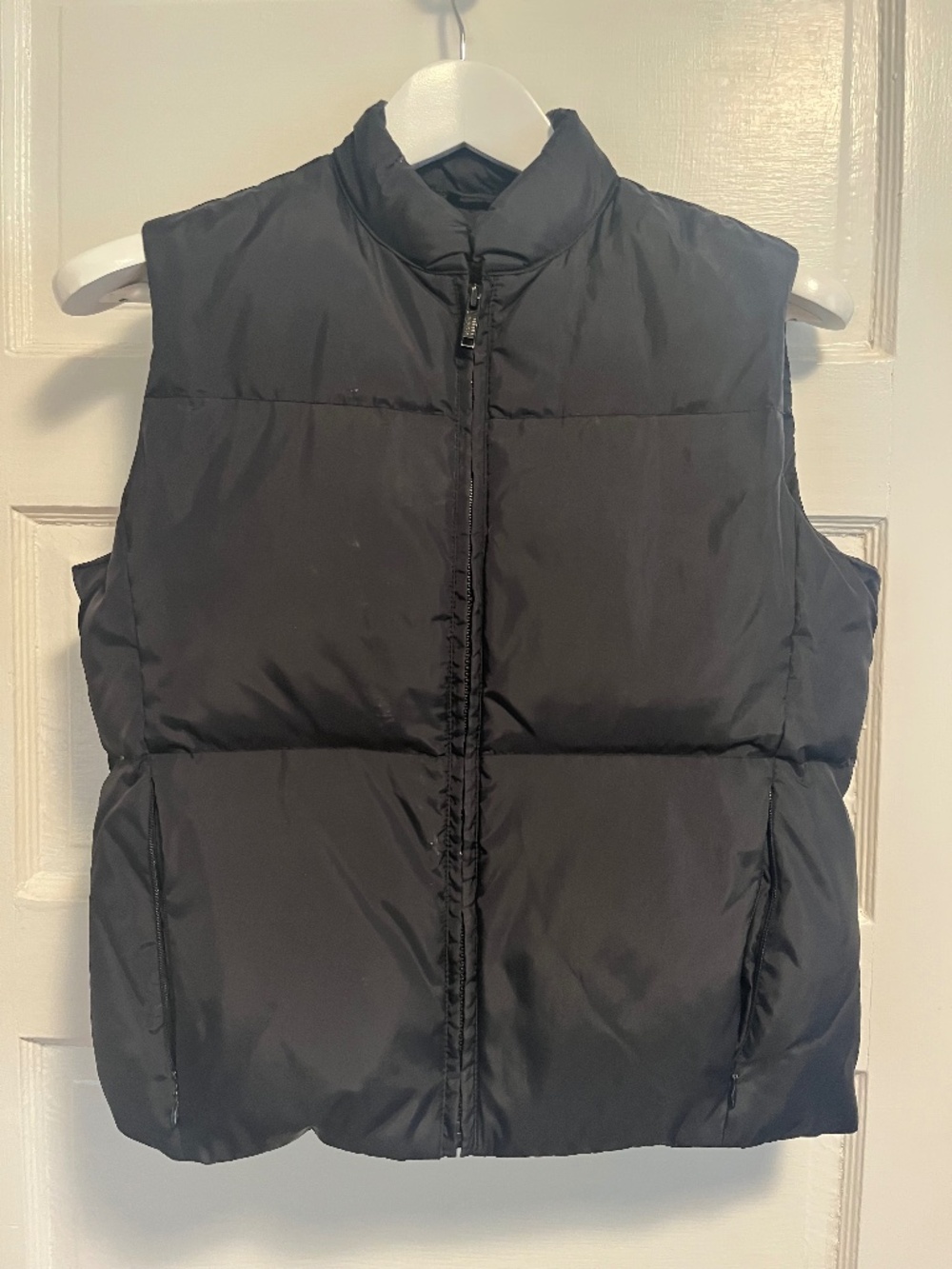 Banana Republic Black Puffer Vest - Small